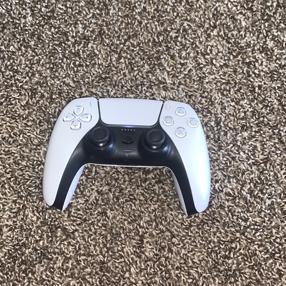 Ps5 - Picture 3 of 3